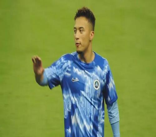 戴维斯红牌,开场,莱万帽子戏,V体育,V体育app,V体育官网,V体育下载,V体育入口