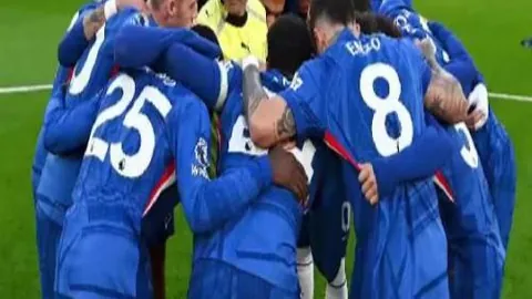 “蓉城官方宣布塞鸟加入阵容；大宝退役仪式正在筹备中”